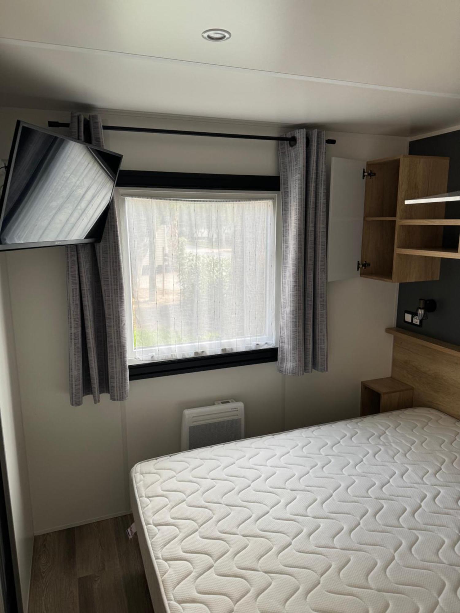 Mobilhome Camping Le Bosc Saint-Cyprien  Exteriér fotografie